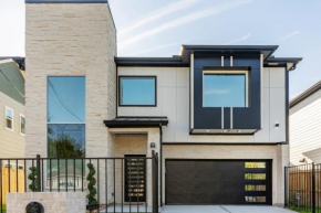 3 bedroom house - can be booked side by side with identical property